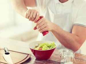 Durch eine gute Ernährung wird ein Mann seine Potenz wiedererlangen. 